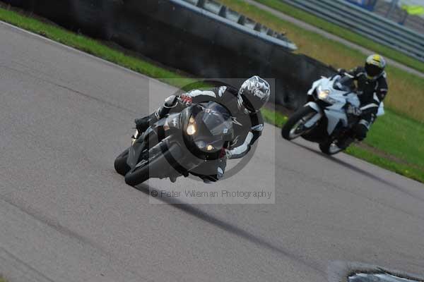 Motorcycle action photographs;Rockingham;Rockingham photographs;event digital images;eventdigitalimages;no limits trackday;peter wileman photography;rockingham corby northamptonshire;trackday;trackday digital images;trackday photos