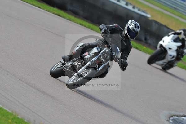 Motorcycle action photographs;Rockingham;Rockingham photographs;event digital images;eventdigitalimages;no limits trackday;peter wileman photography;rockingham corby northamptonshire;trackday;trackday digital images;trackday photos