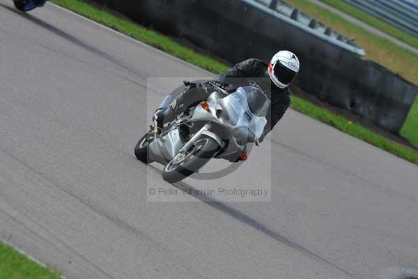 Motorcycle action photographs;Rockingham;Rockingham photographs;event digital images;eventdigitalimages;no limits trackday;peter wileman photography;rockingham corby northamptonshire;trackday;trackday digital images;trackday photos