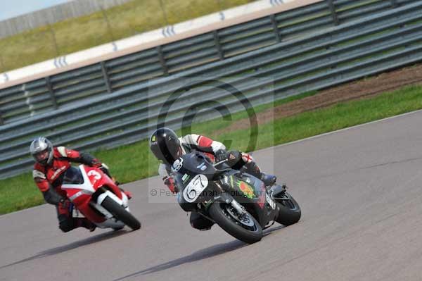 Motorcycle action photographs;Rockingham;Rockingham photographs;event digital images;eventdigitalimages;no limits trackday;peter wileman photography;rockingham corby northamptonshire;trackday;trackday digital images;trackday photos