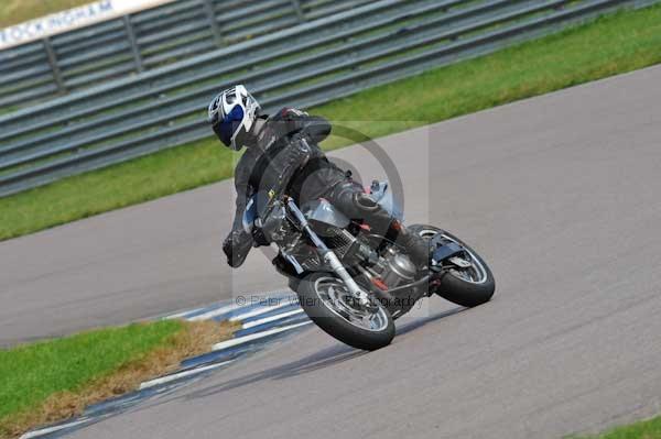 Motorcycle action photographs;Rockingham;Rockingham photographs;event digital images;eventdigitalimages;no limits trackday;peter wileman photography;rockingham corby northamptonshire;trackday;trackday digital images;trackday photos