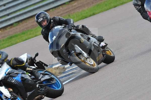 Motorcycle action photographs;Rockingham;Rockingham photographs;event digital images;eventdigitalimages;no limits trackday;peter wileman photography;rockingham corby northamptonshire;trackday;trackday digital images;trackday photos