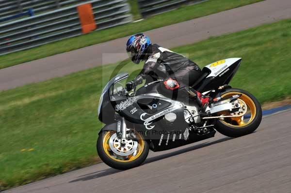 Motorcycle action photographs;Rockingham;Rockingham photographs;event digital images;eventdigitalimages;no limits trackday;peter wileman photography;rockingham corby northamptonshire;trackday;trackday digital images;trackday photos