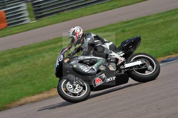 Motorcycle action photographs;Rockingham;Rockingham photographs;event digital images;eventdigitalimages;no limits trackday;peter wileman photography;rockingham corby northamptonshire;trackday;trackday digital images;trackday photos