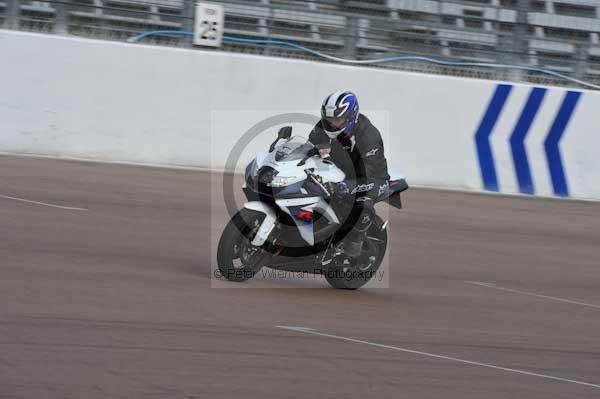 Motorcycle action photographs;Rockingham;Rockingham photographs;event digital images;eventdigitalimages;no limits trackday;peter wileman photography;rockingham corby northamptonshire;trackday;trackday digital images;trackday photos