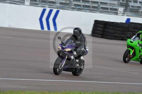 Motorcycle action photographs;Rockingham;Rockingham photographs;event digital images;eventdigitalimages;no limits trackday;peter wileman photography;rockingham corby northamptonshire;trackday;trackday digital images;trackday photos