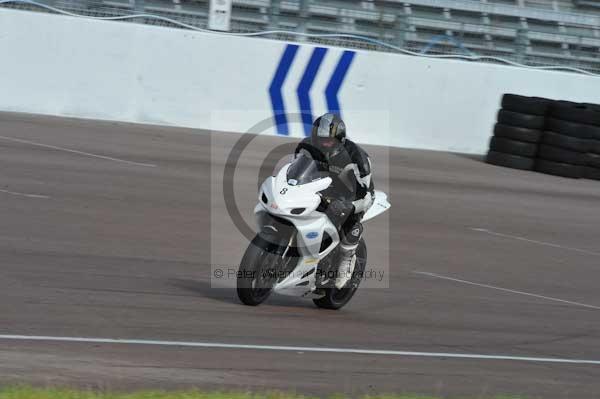 Motorcycle action photographs;Rockingham;Rockingham photographs;event digital images;eventdigitalimages;no limits trackday;peter wileman photography;rockingham corby northamptonshire;trackday;trackday digital images;trackday photos