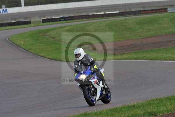 Motorcycle action photographs;Rockingham;Rockingham photographs;event digital images;eventdigitalimages;no limits trackday;peter wileman photography;rockingham corby northamptonshire;trackday;trackday digital images;trackday photos