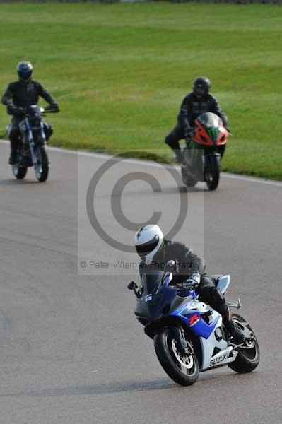 Motorcycle action photographs;Rockingham;Rockingham photographs;event digital images;eventdigitalimages;no limits trackday;peter wileman photography;rockingham corby northamptonshire;trackday;trackday digital images;trackday photos