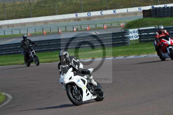 Motorcycle action photographs;Rockingham;Rockingham photographs;event digital images;eventdigitalimages;no limits trackday;peter wileman photography;rockingham corby northamptonshire;trackday;trackday digital images;trackday photos