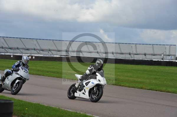 Motorcycle action photographs;Rockingham;Rockingham photographs;event digital images;eventdigitalimages;no limits trackday;peter wileman photography;rockingham corby northamptonshire;trackday;trackday digital images;trackday photos