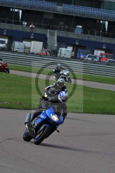 Motorcycle action photographs;Rockingham;Rockingham photographs;event digital images;eventdigitalimages;no limits trackday;peter wileman photography;rockingham corby northamptonshire;trackday;trackday digital images;trackday photos