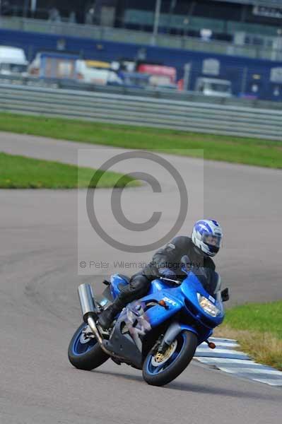 Motorcycle action photographs;Rockingham;Rockingham photographs;event digital images;eventdigitalimages;no limits trackday;peter wileman photography;rockingham corby northamptonshire;trackday;trackday digital images;trackday photos