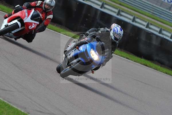 Motorcycle action photographs;Rockingham;Rockingham photographs;event digital images;eventdigitalimages;no limits trackday;peter wileman photography;rockingham corby northamptonshire;trackday;trackday digital images;trackday photos