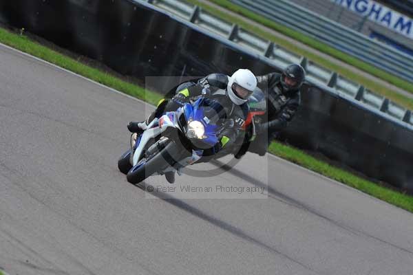 Motorcycle action photographs;Rockingham;Rockingham photographs;event digital images;eventdigitalimages;no limits trackday;peter wileman photography;rockingham corby northamptonshire;trackday;trackday digital images;trackday photos