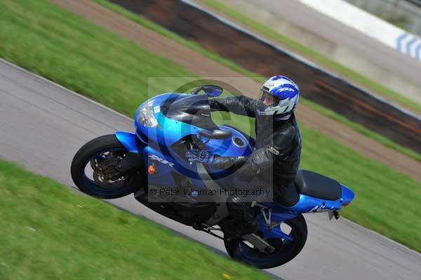 Motorcycle action photographs;Rockingham;Rockingham photographs;event digital images;eventdigitalimages;no limits trackday;peter wileman photography;rockingham corby northamptonshire;trackday;trackday digital images;trackday photos