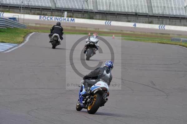 Motorcycle action photographs;Rockingham;Rockingham photographs;event digital images;eventdigitalimages;no limits trackday;peter wileman photography;rockingham corby northamptonshire;trackday;trackday digital images;trackday photos