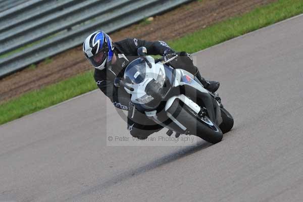 Motorcycle action photographs;Rockingham;Rockingham photographs;event digital images;eventdigitalimages;no limits trackday;peter wileman photography;rockingham corby northamptonshire;trackday;trackday digital images;trackday photos