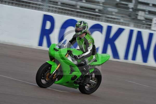 Motorcycle action photographs;Rockingham;Rockingham photographs;event digital images;eventdigitalimages;no limits trackday;peter wileman photography;rockingham corby northamptonshire;trackday;trackday digital images;trackday photos