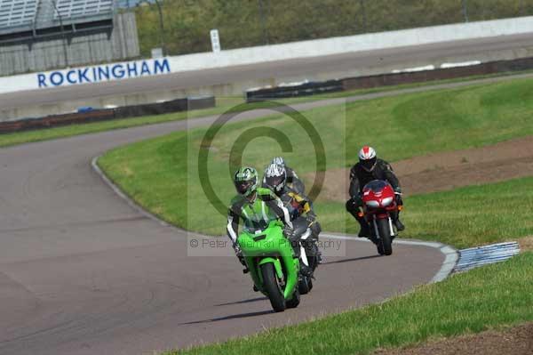 Motorcycle action photographs;Rockingham;Rockingham photographs;event digital images;eventdigitalimages;no limits trackday;peter wileman photography;rockingham corby northamptonshire;trackday;trackday digital images;trackday photos