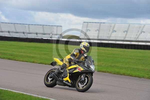 Motorcycle action photographs;Rockingham;Rockingham photographs;event digital images;eventdigitalimages;no limits trackday;peter wileman photography;rockingham corby northamptonshire;trackday;trackday digital images;trackday photos