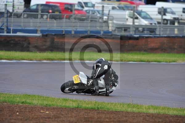 Motorcycle action photographs;Rockingham;Rockingham photographs;event digital images;eventdigitalimages;no limits trackday;peter wileman photography;rockingham corby northamptonshire;trackday;trackday digital images;trackday photos