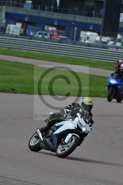 Motorcycle action photographs;Rockingham;Rockingham photographs;event digital images;eventdigitalimages;no limits trackday;peter wileman photography;rockingham corby northamptonshire;trackday;trackday digital images;trackday photos