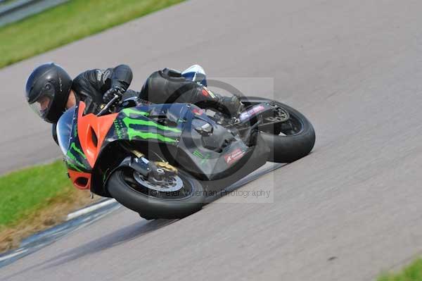 Motorcycle action photographs;Rockingham;Rockingham photographs;event digital images;eventdigitalimages;no limits trackday;peter wileman photography;rockingham corby northamptonshire;trackday;trackday digital images;trackday photos