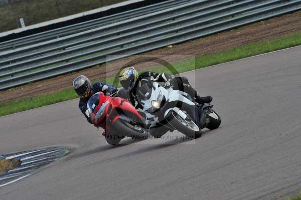 Motorcycle action photographs;Rockingham;Rockingham photographs;event digital images;eventdigitalimages;no limits trackday;peter wileman photography;rockingham corby northamptonshire;trackday;trackday digital images;trackday photos