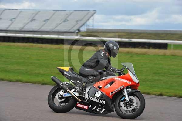 Motorcycle action photographs;Rockingham;Rockingham photographs;event digital images;eventdigitalimages;no limits trackday;peter wileman photography;rockingham corby northamptonshire;trackday;trackday digital images;trackday photos