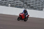 Motorcycle-action-photographs;Rockingham;Rockingham-photographs;event-digital-images;eventdigitalimages;no-limits-trackday;peter-wileman-photography;rockingham-corby-northamptonshire;trackday;trackday-digital-images;trackday-photos