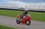 Motorcycle-action-photographs;Rockingham;Rockingham-photographs;event-digital-images;eventdigitalimages;no-limits-trackday;peter-wileman-photography;rockingham-corby-northamptonshire;trackday;trackday-digital-images;trackday-photos