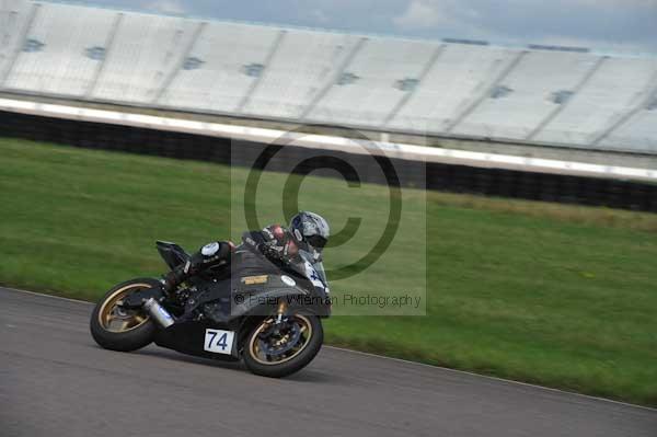 Motorcycle action photographs;Rockingham;Rockingham photographs;event digital images;eventdigitalimages;no limits trackday;peter wileman photography;rockingham corby northamptonshire;trackday;trackday digital images;trackday photos