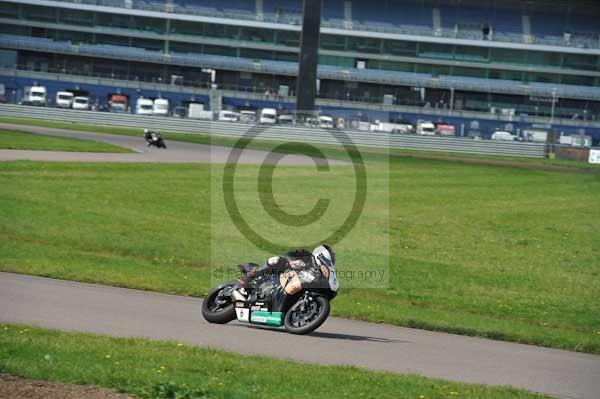 Motorcycle action photographs;Rockingham;Rockingham photographs;event digital images;eventdigitalimages;no limits trackday;peter wileman photography;rockingham corby northamptonshire;trackday;trackday digital images;trackday photos