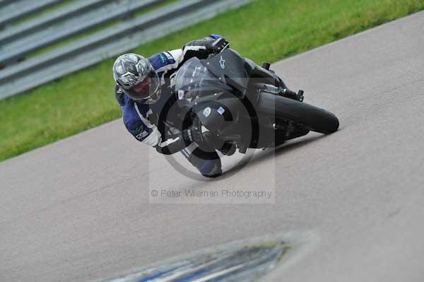 Motorcycle action photographs;Rockingham;Rockingham photographs;event digital images;eventdigitalimages;no limits trackday;peter wileman photography;rockingham corby northamptonshire;trackday;trackday digital images;trackday photos