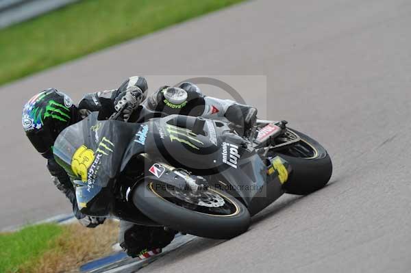 Motorcycle action photographs;Rockingham;Rockingham photographs;event digital images;eventdigitalimages;no limits trackday;peter wileman photography;rockingham corby northamptonshire;trackday;trackday digital images;trackday photos