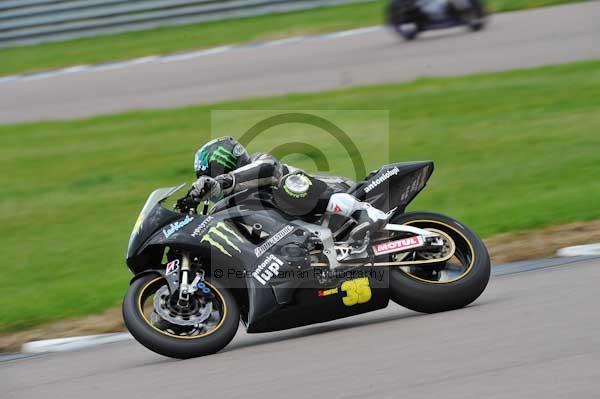 Motorcycle action photographs;Rockingham;Rockingham photographs;event digital images;eventdigitalimages;no limits trackday;peter wileman photography;rockingham corby northamptonshire;trackday;trackday digital images;trackday photos