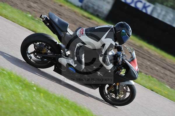 Motorcycle action photographs;Rockingham;Rockingham photographs;event digital images;eventdigitalimages;no limits trackday;peter wileman photography;rockingham corby northamptonshire;trackday;trackday digital images;trackday photos