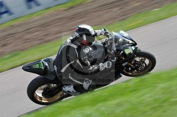 Motorcycle action photographs;Rockingham;Rockingham photographs;event digital images;eventdigitalimages;no limits trackday;peter wileman photography;rockingham corby northamptonshire;trackday;trackday digital images;trackday photos