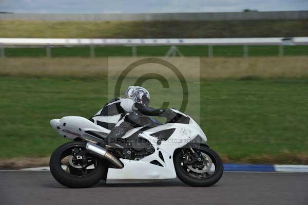 Motorcycle action photographs;Rockingham;Rockingham photographs;event digital images;eventdigitalimages;no limits trackday;peter wileman photography;rockingham corby northamptonshire;trackday;trackday digital images;trackday photos