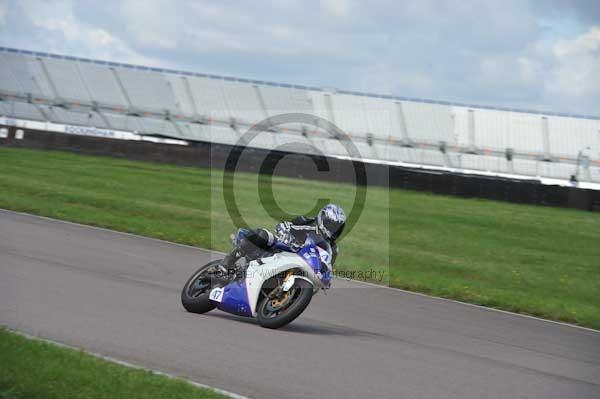 Motorcycle action photographs;Rockingham;Rockingham photographs;event digital images;eventdigitalimages;no limits trackday;peter wileman photography;rockingham corby northamptonshire;trackday;trackday digital images;trackday photos