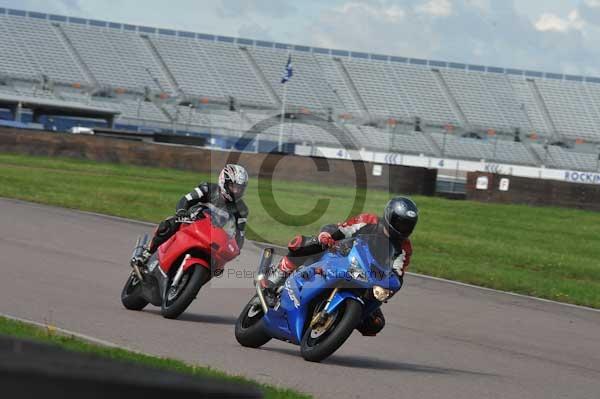 Motorcycle action photographs;Rockingham;Rockingham photographs;event digital images;eventdigitalimages;no limits trackday;peter wileman photography;rockingham corby northamptonshire;trackday;trackday digital images;trackday photos