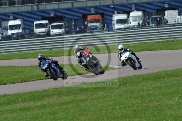 Motorcycle action photographs;Rockingham;Rockingham photographs;event digital images;eventdigitalimages;no limits trackday;peter wileman photography;rockingham corby northamptonshire;trackday;trackday digital images;trackday photos