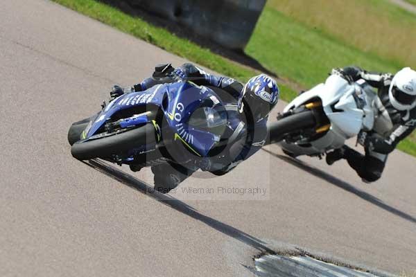 Motorcycle action photographs;Rockingham;Rockingham photographs;event digital images;eventdigitalimages;no limits trackday;peter wileman photography;rockingham corby northamptonshire;trackday;trackday digital images;trackday photos