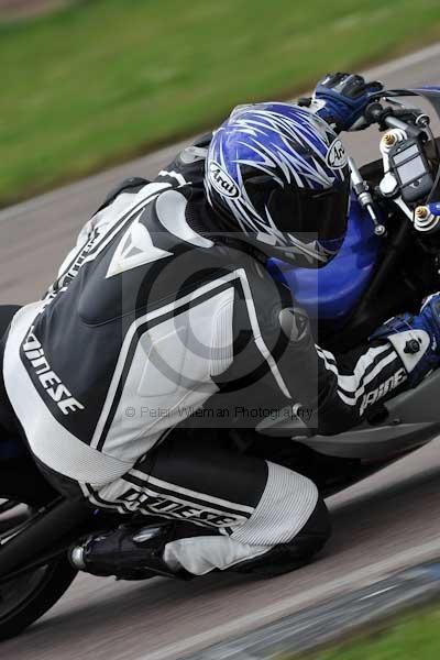 Motorcycle action photographs;Rockingham;Rockingham photographs;event digital images;eventdigitalimages;no limits trackday;peter wileman photography;rockingham corby northamptonshire;trackday;trackday digital images;trackday photos