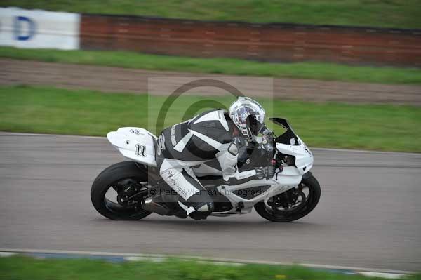 Motorcycle action photographs;Rockingham;Rockingham photographs;event digital images;eventdigitalimages;no limits trackday;peter wileman photography;rockingham corby northamptonshire;trackday;trackday digital images;trackday photos