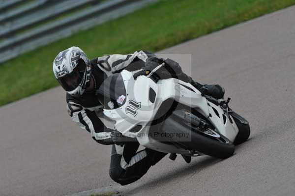 Motorcycle action photographs;Rockingham;Rockingham photographs;event digital images;eventdigitalimages;no limits trackday;peter wileman photography;rockingham corby northamptonshire;trackday;trackday digital images;trackday photos