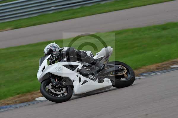 Motorcycle action photographs;Rockingham;Rockingham photographs;event digital images;eventdigitalimages;no limits trackday;peter wileman photography;rockingham corby northamptonshire;trackday;trackday digital images;trackday photos