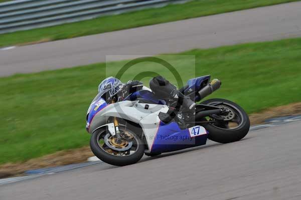 Motorcycle action photographs;Rockingham;Rockingham photographs;event digital images;eventdigitalimages;no limits trackday;peter wileman photography;rockingham corby northamptonshire;trackday;trackday digital images;trackday photos