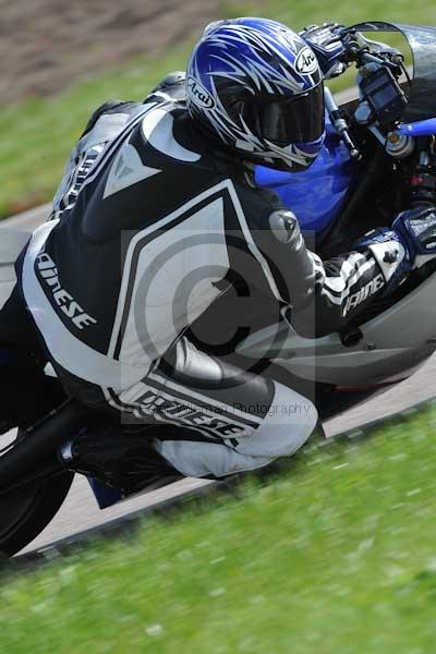 Motorcycle action photographs;Rockingham;Rockingham photographs;event digital images;eventdigitalimages;no limits trackday;peter wileman photography;rockingham corby northamptonshire;trackday;trackday digital images;trackday photos